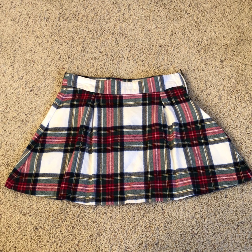Gently used plaid skirt!